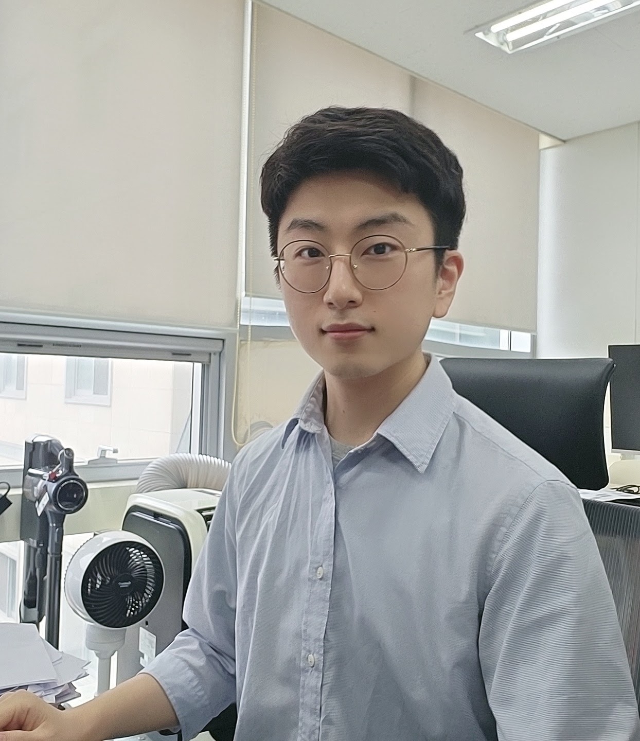 Dongjin Lee (이동진)